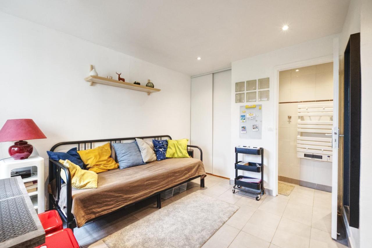 Studio Calme Proche Paris Avec Terrasse Privative Et Jacuzzi En Option 帕莱索 外观 照片